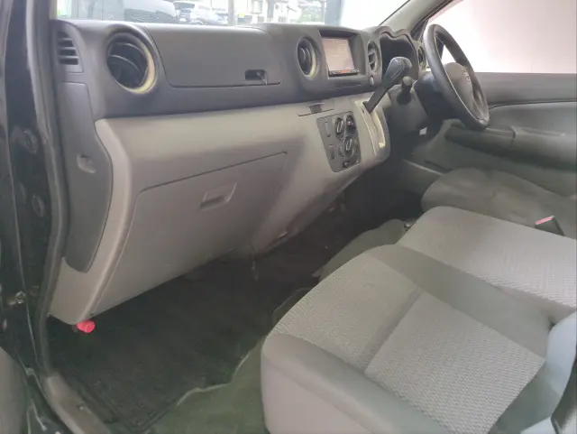 日産 キャラバン CBF-CS4E26(2WD)の写真2