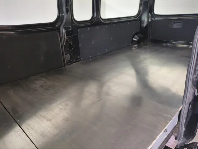 日産 キャラバン CBF-CS4E26(2WD)の写真4