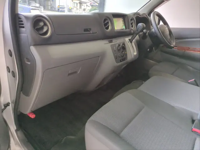 日産 キャラバン ＣＢＦ-ＣＳ4Ｅ26(2WD)の写真2