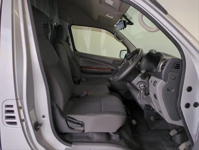 日産 キャラバン ＣＢＦ-ＣＳ4Ｅ26(2WD)の写真18