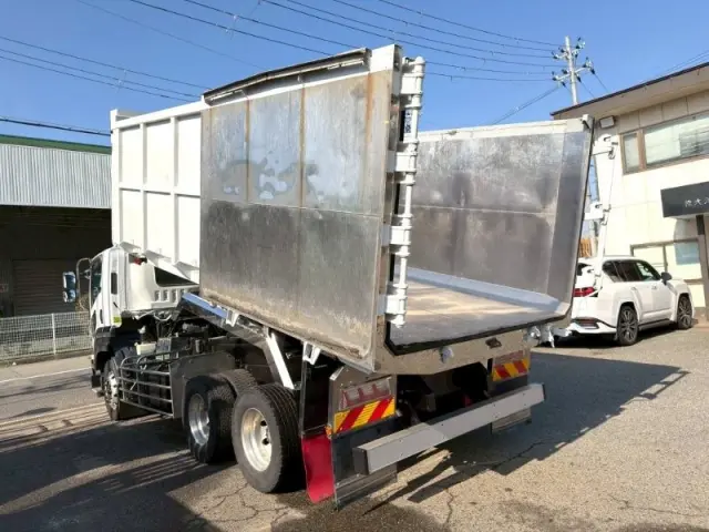 いすゞ フォワード 2KG-FVZ60U2(6x4)の写真8