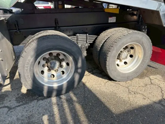 いすゞ フォワード 2KG-FVZ60U2(6x4)の写真23