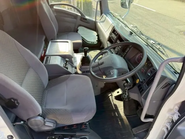 いすゞ フォワード 2KG-FVZ60U2(6x4)の写真29