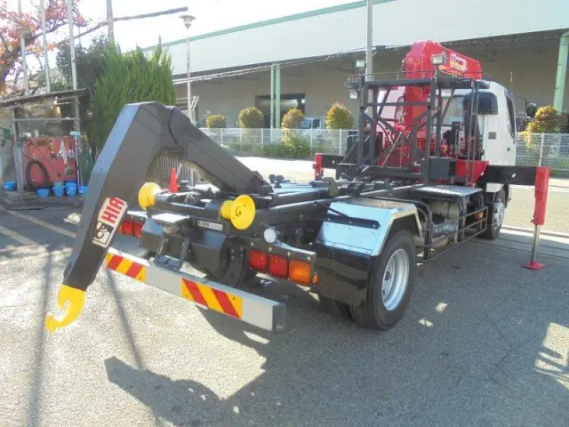 三菱 ファイター LKG-FK62FZ(2WD)の写真3