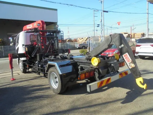 三菱 ファイター LKG-FK62FZ(2WD)の写真4