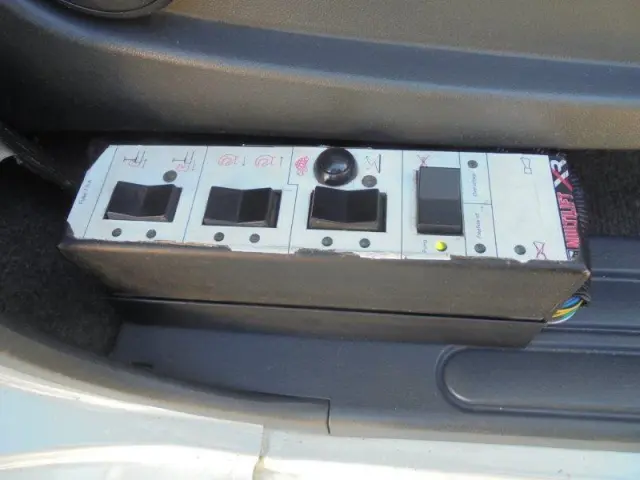 三菱 ファイター LKG-FK62FZ(2WD)の写真25