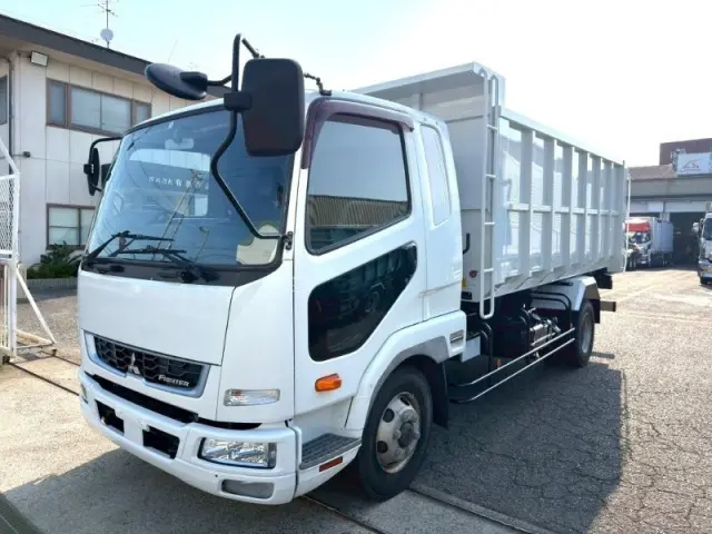三菱 ファイター 2KG-FK61Fの写真2