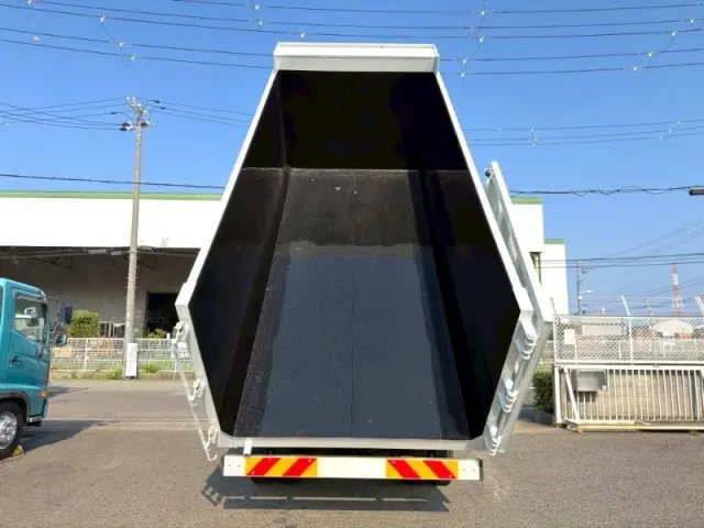 三菱 ファイター 2KG-FK61Fの写真9