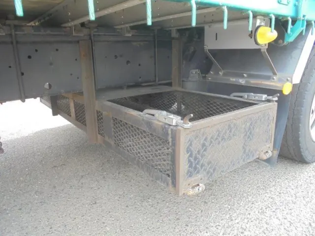 いすゞ ギガ 2PG-CYJ77C(8x4)の写真12