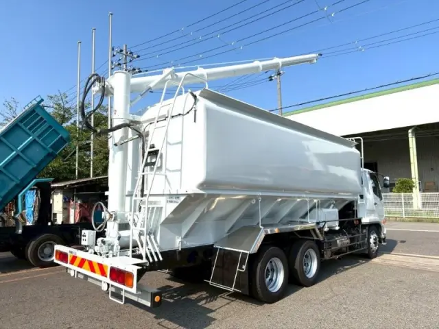 三菱 ファイター 2DG-FQ62F(6x4)の写真7