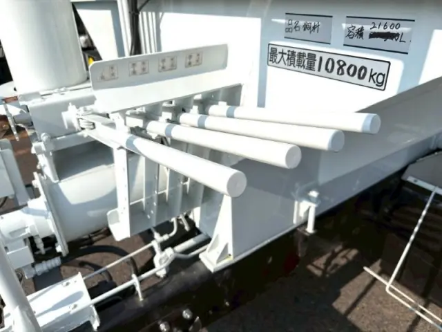 三菱 ファイター 2DG-FQ62F(6x4)の写真11