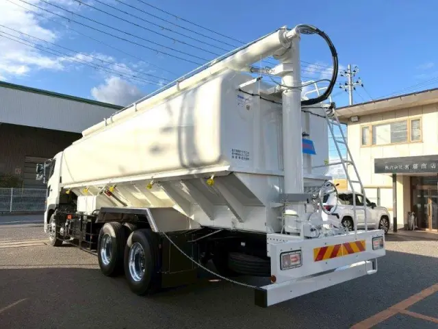 日野 プロフィア 2DG-FS1AJE(6x4)の写真4