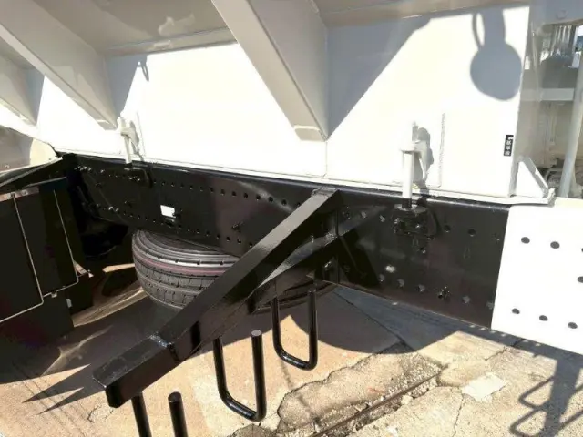 日野 プロフィア 2DG-FS1AHE(6x4)の写真17