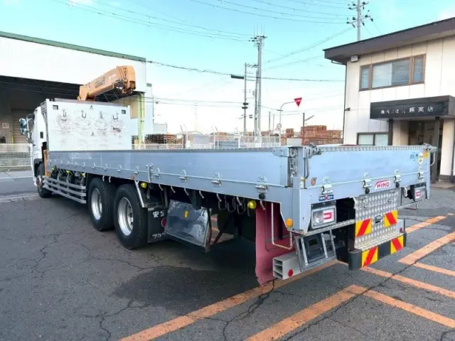 日野 プロフィア 2DG-FR1AHG(6x2)の写真4