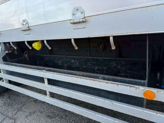 日野 プロフィア 2DG-FR1AHG(6x2)の写真17