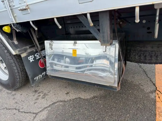 日野 プロフィア 2DG-FR1AHG(6x2)の写真19