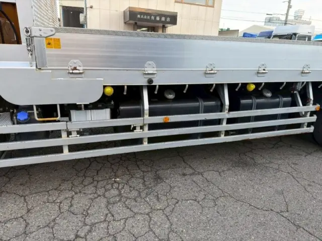 日野 プロフィア 2DG-FR1AHG(6x2)の写真22