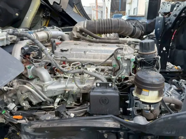 日野 プロフィア 2DG-FR1AHG(6x2)の写真25