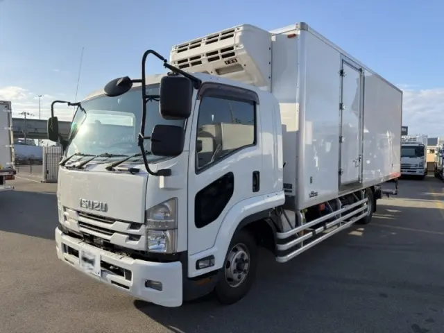 いすゞ フォワード 2PG-FSR90T2の写真1