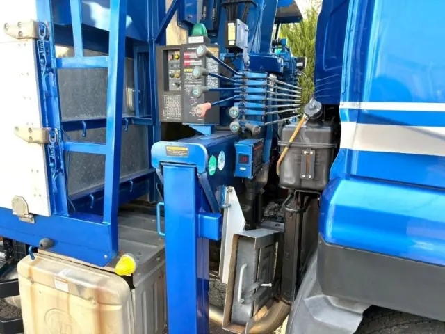 ＵＤ クオン QPG-CW5YL(6x4)の写真12