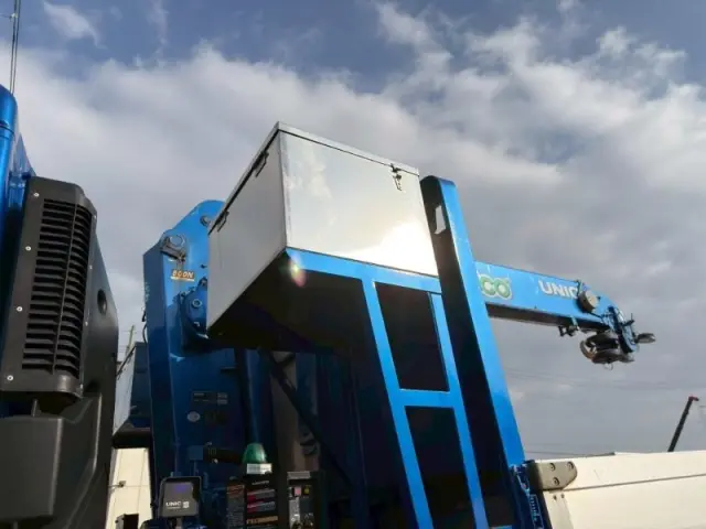 ＵＤ クオン QPG-CW5YL(6x4)の写真18