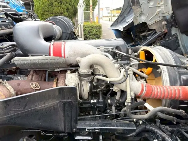 ＵＤ クオン QPG-CW5YL(6x4)の写真30