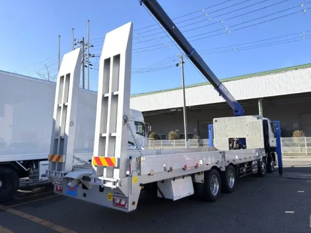 日野 プロフィア 2DG-FW1AHC(8x4)の写真3