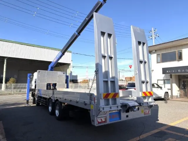 日野 プロフィア 2DG-FW1AHC(8x4)の写真4