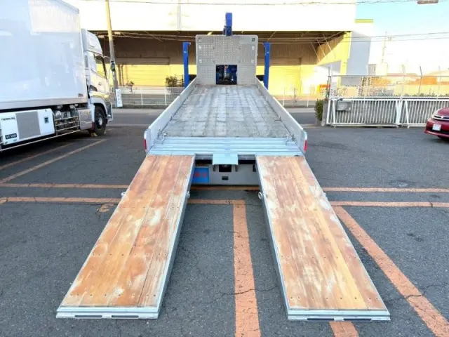 日野 プロフィア 2DG-FW1AHC(8x4)の写真9