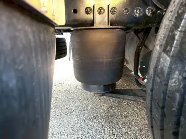 日野 プロフィア 2DG-FW1AHC(8x4)の写真21