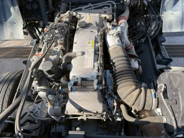 いすゞ ギガ 2PG-CXZ77CT(6x4)の写真24