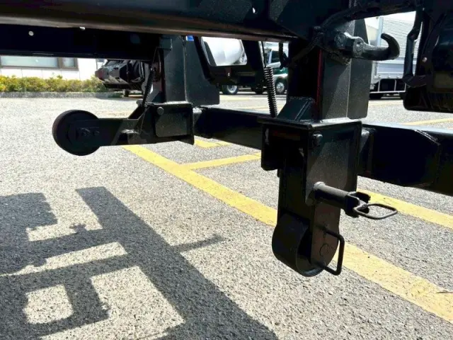 三菱 ファイター QKG-FK62FZ(2WD)の写真10