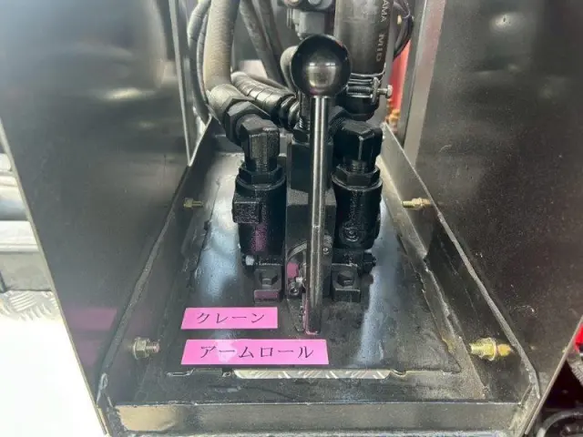 三菱 ファイター QKG-FK62FZ(2WD)の写真17