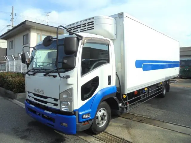 いすゞ フォワード 2PG-FSR90T2(2WD)の写真1