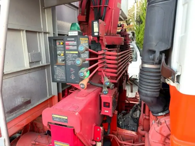 いすゞ フォワード QPG-FVR34U2の写真12