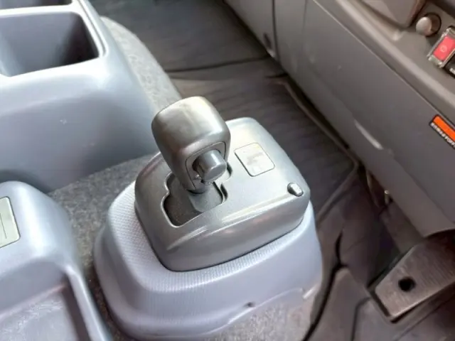 いすゞ フォワード QPG-FVR34U2の写真28