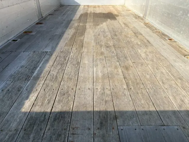 いすゞ フォワード LPG-FTR90T2の写真7