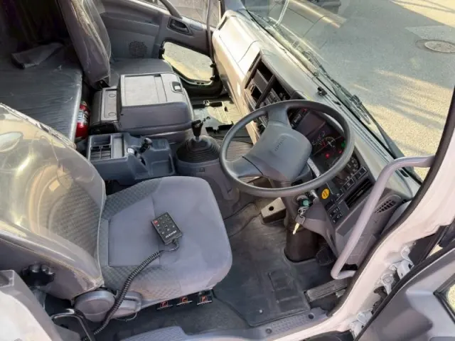 いすゞ フォワード LPG-FTR90T2の写真33