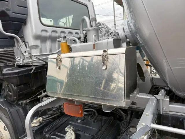 三菱 ファイター QKG-FK72FZの写真18