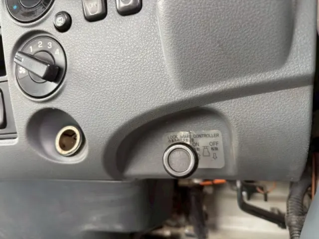 三菱 ファイター QKG-FK72FZの写真25