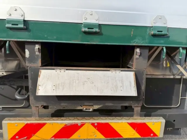 日野 プロフィア 2DG-FR1AJA(6x2)の写真10