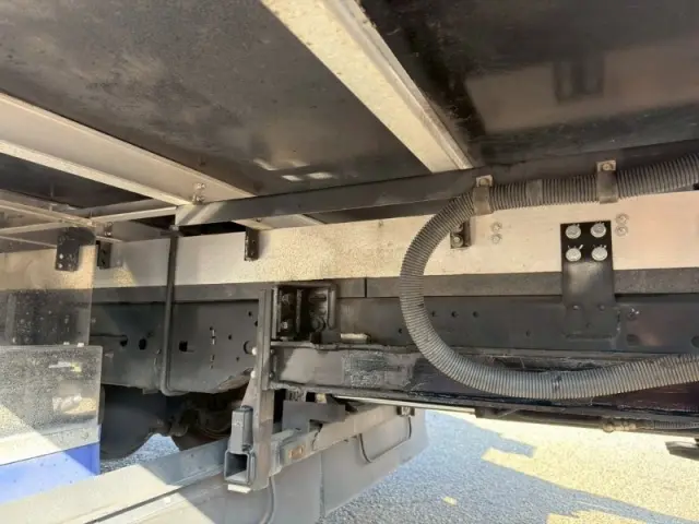 いすゞ フォワード 2PG-FRR90T2の写真13