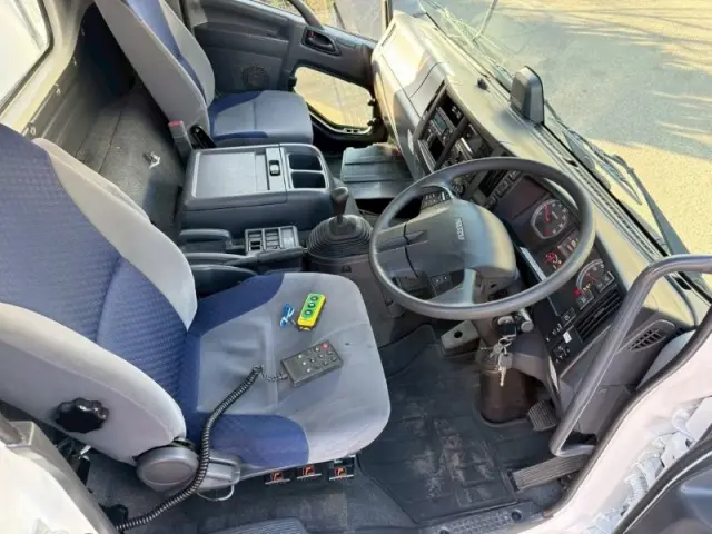 いすゞ フォワード 2PG-FRR90T2の写真23