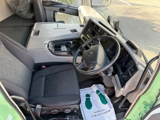 三菱 スーパーグレート 2PG-FU74HZ(6x2)の写真26