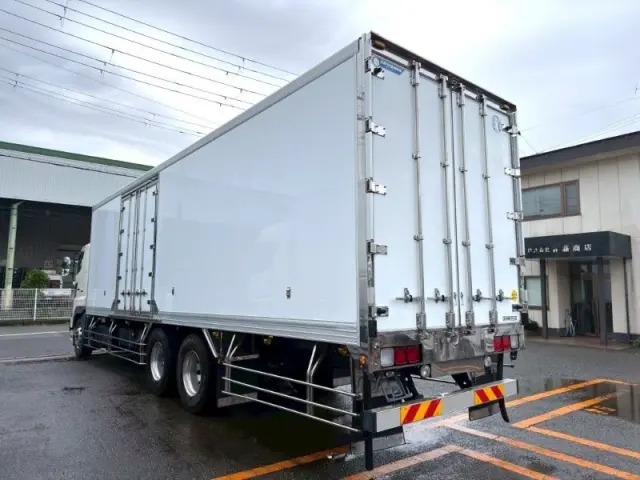 日野 プロフィア QPG-FR1EXEG(6x2)の写真4