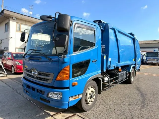 日野 レンジャー QKG-FJ7JGAAの写真1