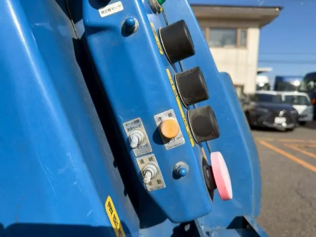 日野 レンジャー QKG-FJ7JGAAの写真19