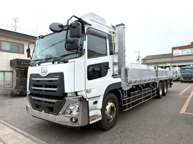 ＵＤ クオン 2PG-CD5CA(6x2)の写真1