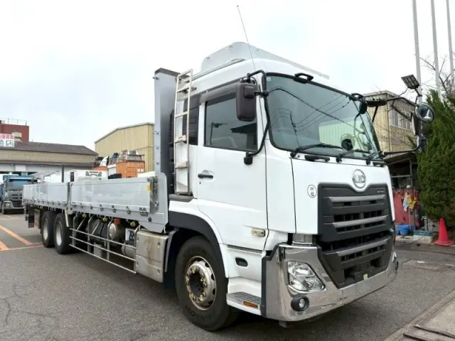 ＵＤ クオン 2PG-CD5CA(6x2)の写真2