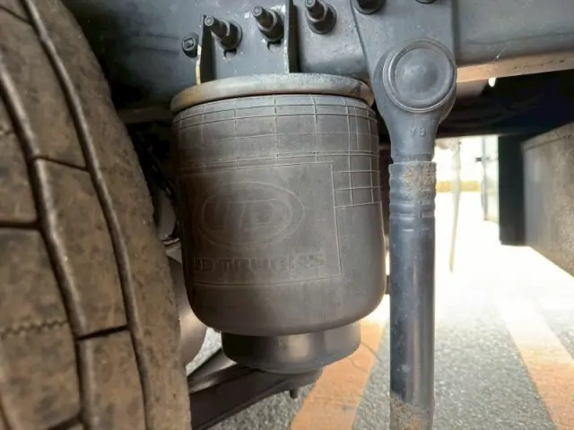 ＵＤ クオン 2PG-CD5CA(6x2)の写真6